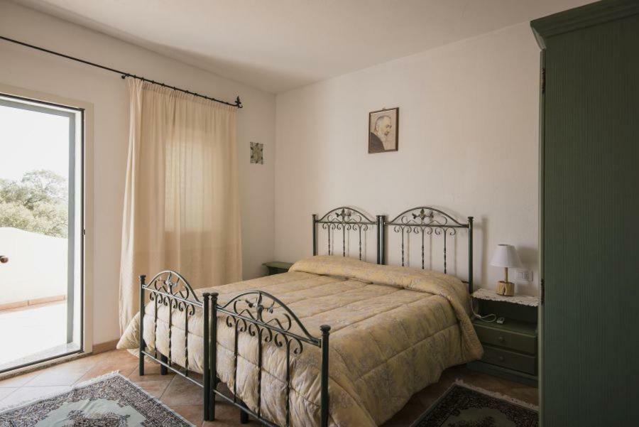 Fumu Ludurru Farm Stay Padru Extérieur photo