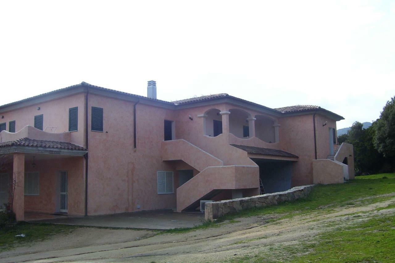 Fumu Ludurru Farm Stay Padru Extérieur photo